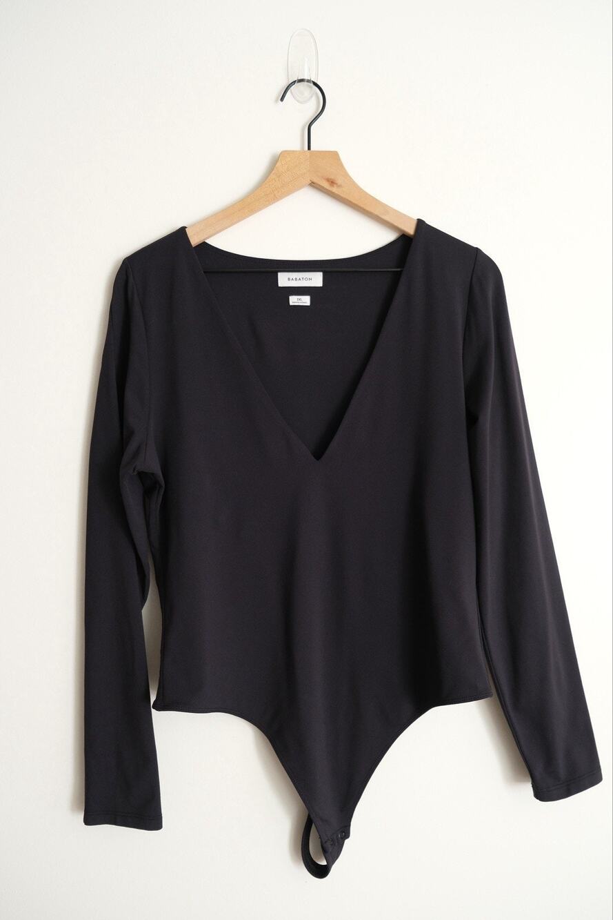 Aritzia Original Contour Bodysuit Deep V Size 2XL Classic Minimalist Sleek